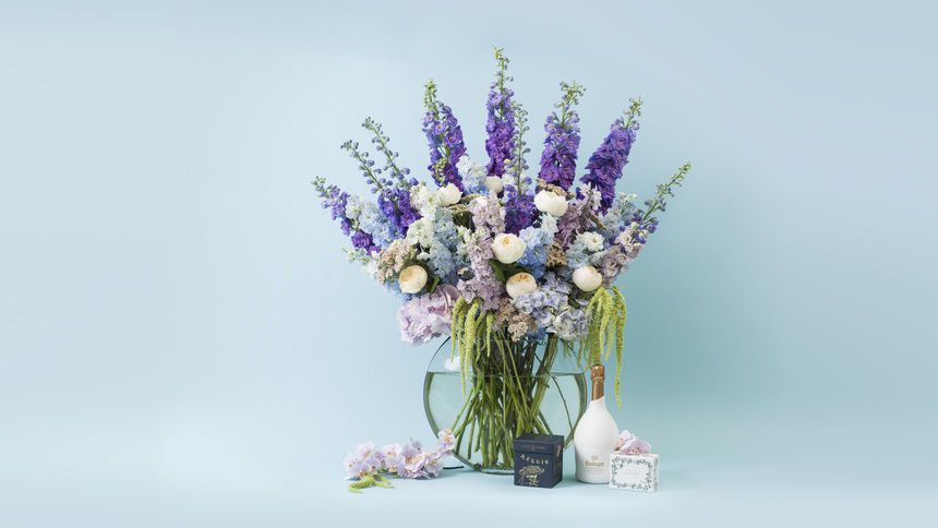 Luxury flowers - 20% Teachers discount on everything